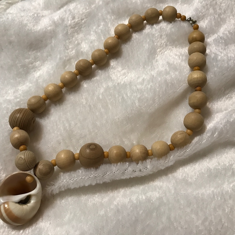 Vintage Shell Necklace